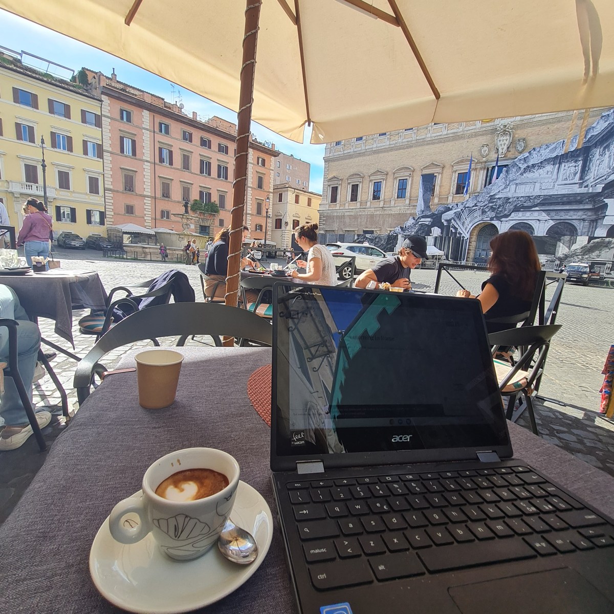 A morning coffee in&nbsp;Rome